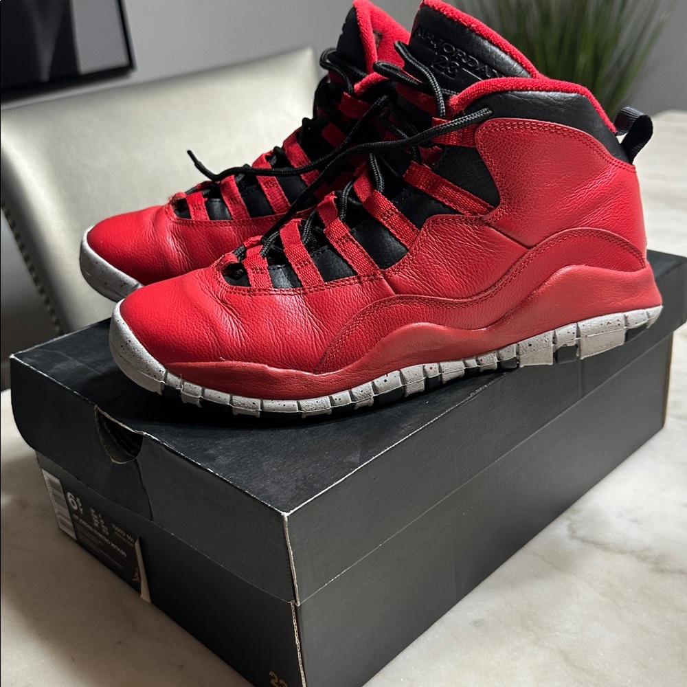 Jordan Retro 10s - Red Cement
